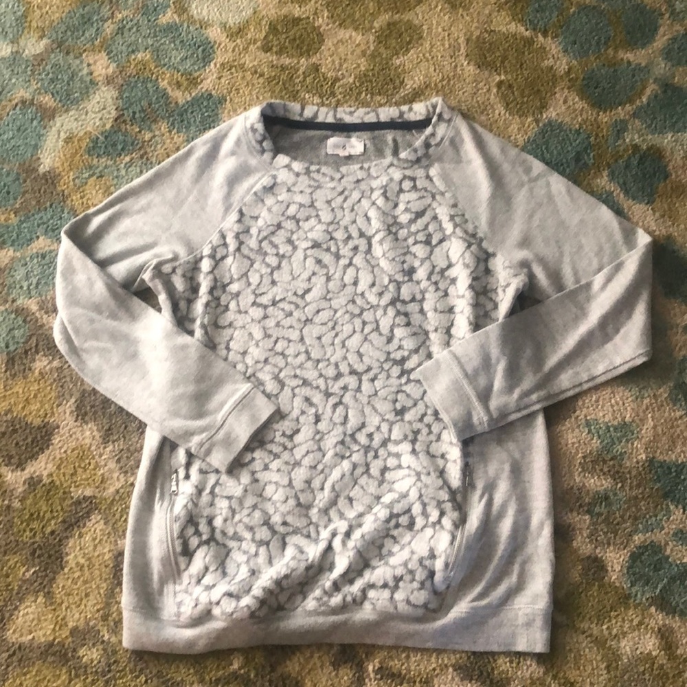 Lou and grey shirt